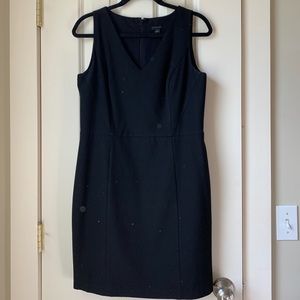 Black Ann Taylor v neck dress 10
